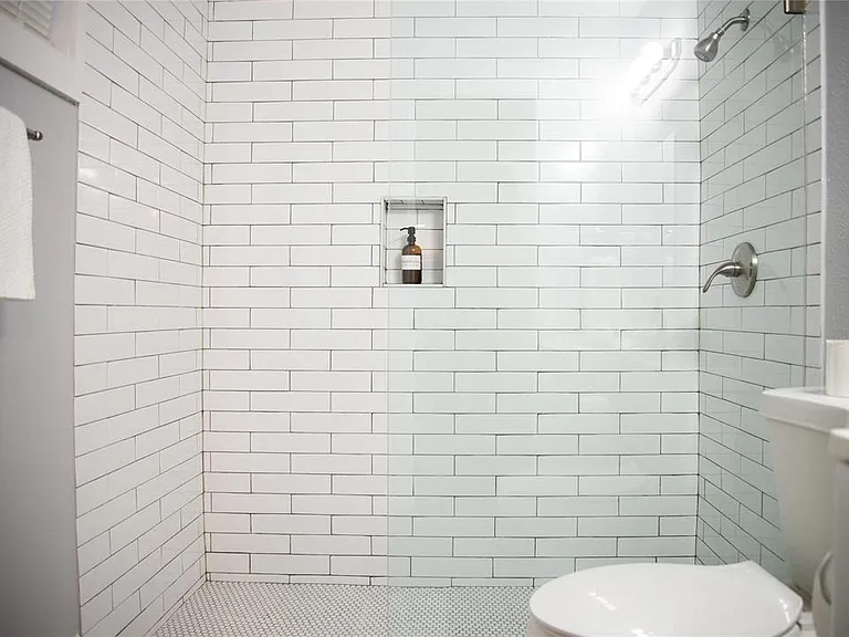 1405 Hyde Park Blvd #6 — Photo 6