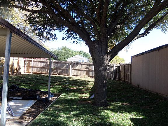 yard and covered parking