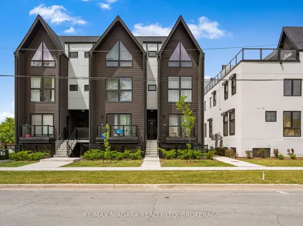 7277 Wilson Cres #209, Niagara Falls, ON L2G 4R8