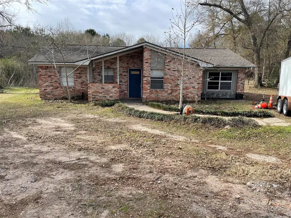 104 Sabine St, Huntsville, TX 77320