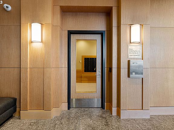 5th image of 500 Broadway St Unit 610