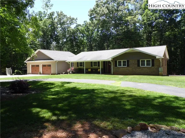 137 Forest Lane, State Road, NC 28675