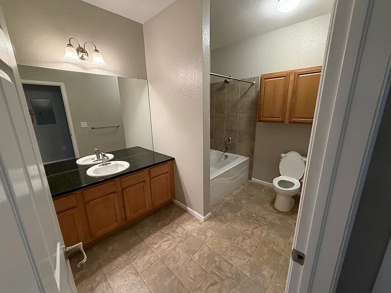 17525 Wilde Ave — Photo 9