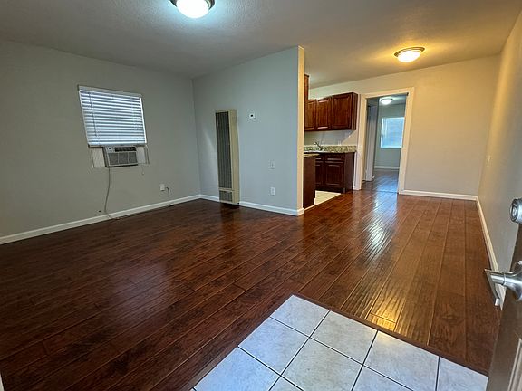 4th image of 1808 D St #E