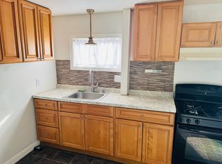 175 Water St #1R, Warren, RI 02885