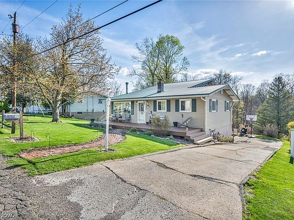 3rd image of 670 Forestview Dr