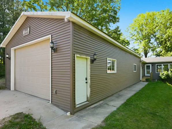 4801 W Plattner Rd, Columbia City, IN 46725