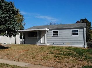 1040 Ermanda Dr, Florissant, MO 63033