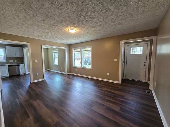 4th image of 707 Miller Ave