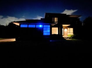 570 Robinson Dr, Rochester Hills, MI 48307