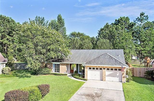 1st image of 130 Larchwood Dr