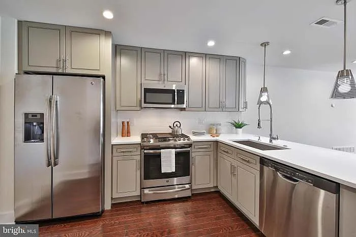 1602 N 3rd St #1 — Photo 5