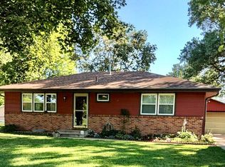 941 School House Ln, Lincoln, NE 68512