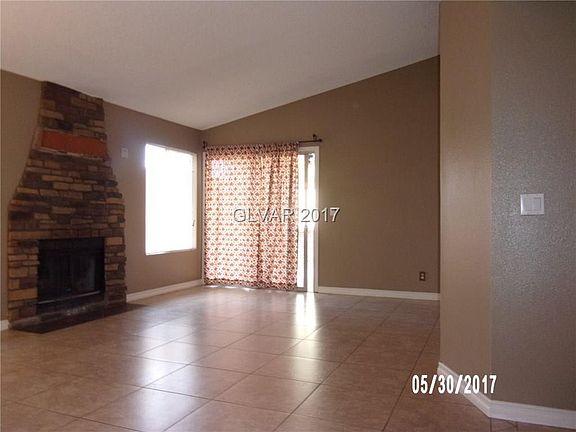 5th image of 42 Quiet Desert Ln