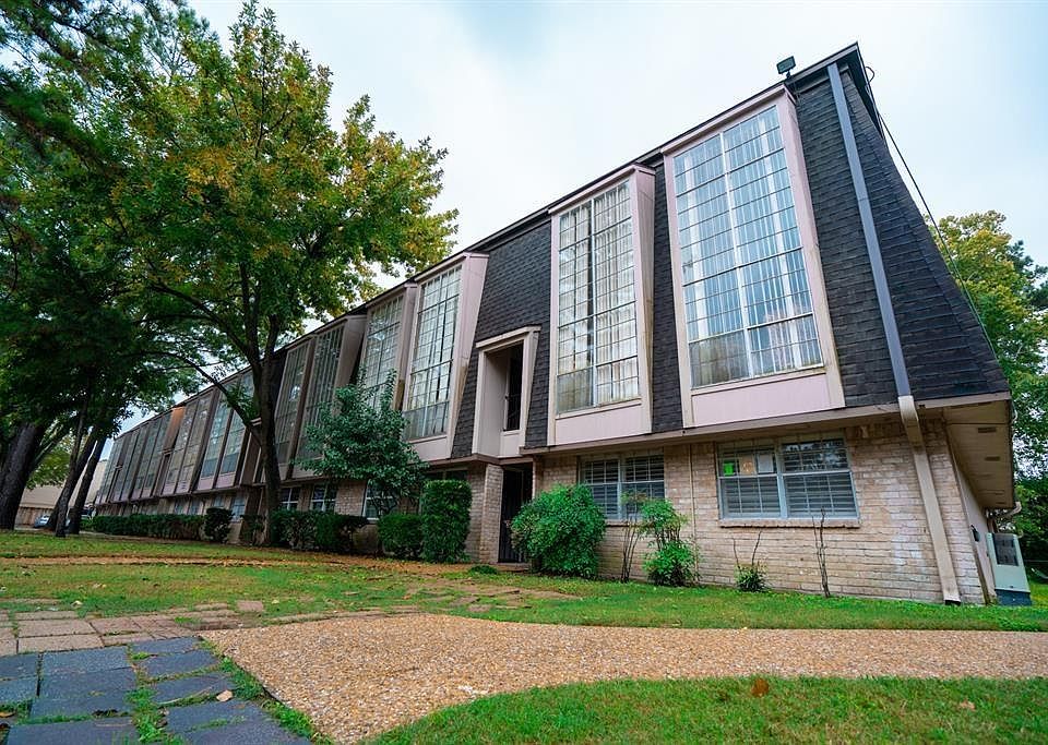 1st image of 12633 Memorial Dr APT 232