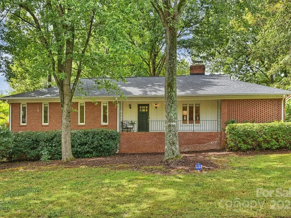 6400 Palace Dr, Charlotte, NC 28211