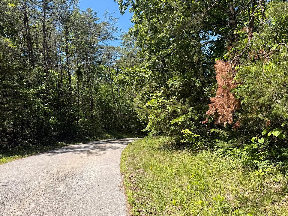 1st image of 1 Pine Tree Rd #14