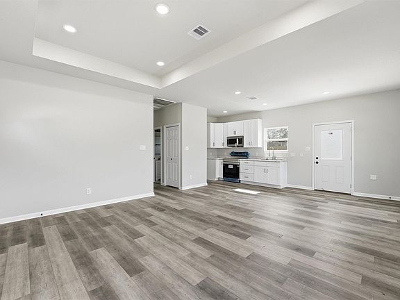 4th image of 3795 Piney Point