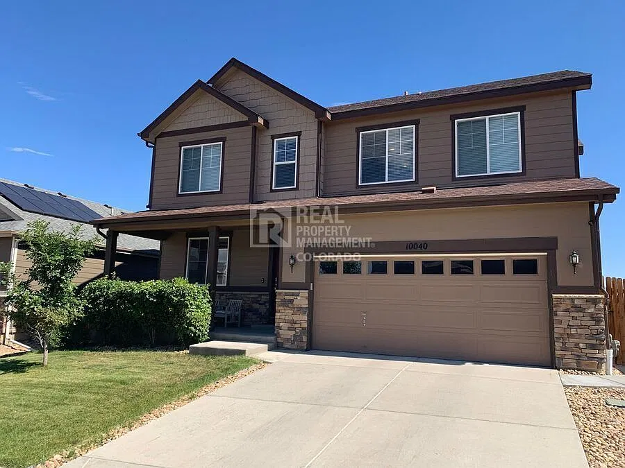 Beautiful Single-Family Home in Buckley Ranch of Commerce City — Photo 1