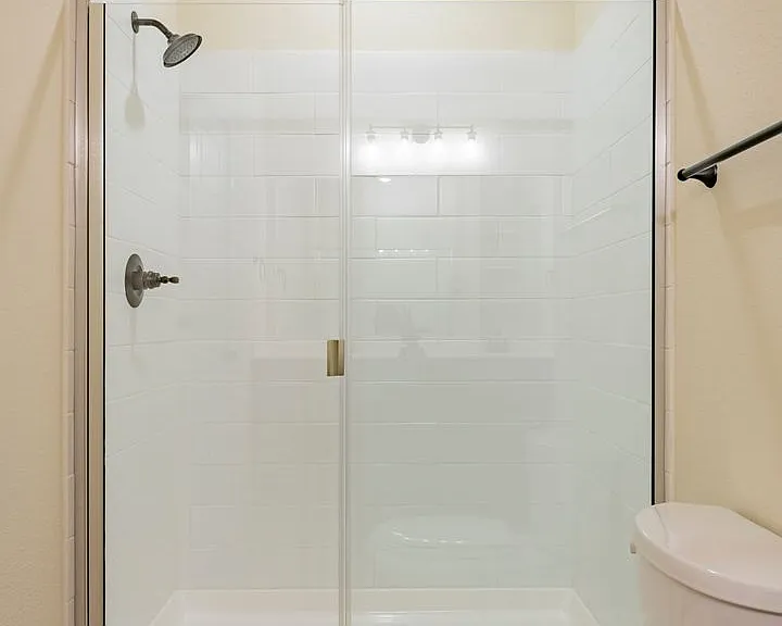 656 Wheatfield Dr — Photo 18