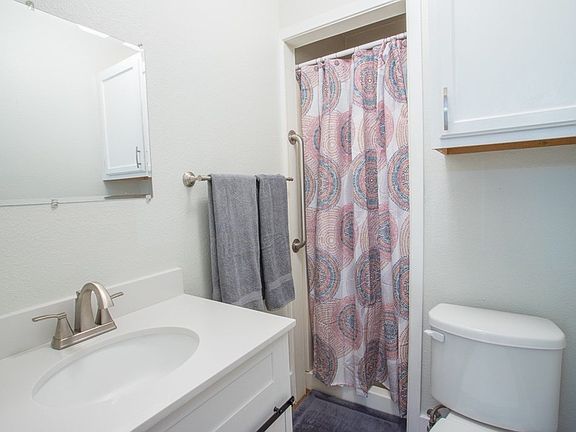 2nd image of 108 Wisteria Dr