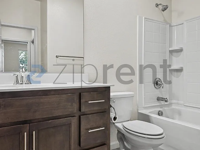 3401 Foothill Pine Ct — Photo 10