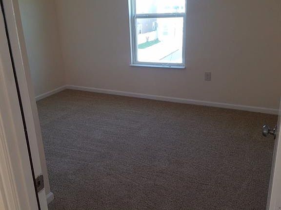 2nd image of 1819 Bridgeport Dr