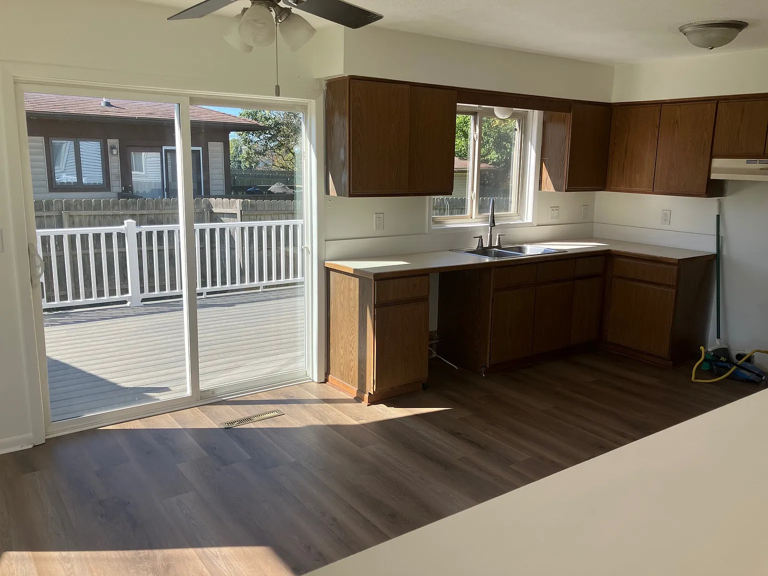2 bed, 1050 sqft, $1,950 — Photo 2