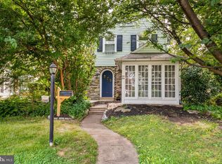 217 Rock Glen Rd, Wynnewood, PA 19096