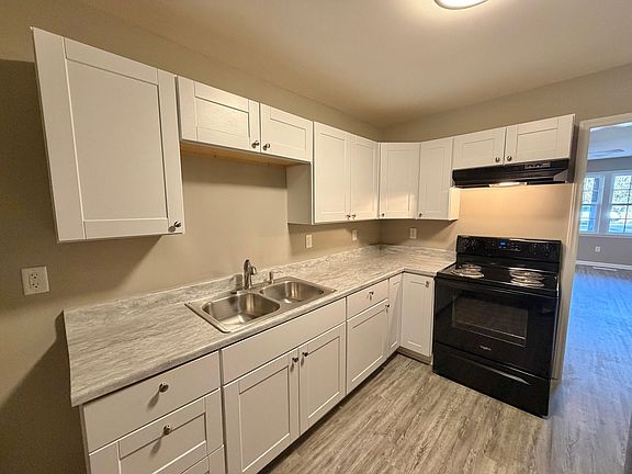 3rd image of 418-420 S Mulberry St #Sm418
