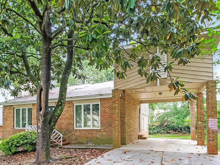2112 Golfview Dr SE — Photo 4