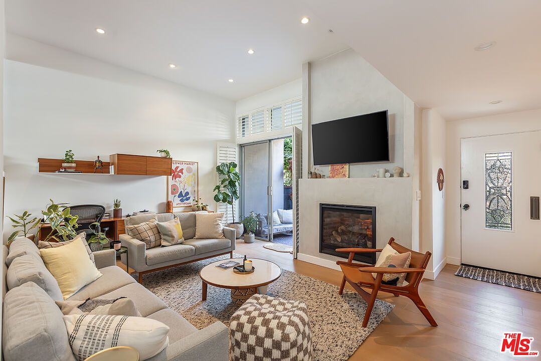 4734 S La Villa Marina UNIT F, Marina Del Rey, CA 90292 MLS 24