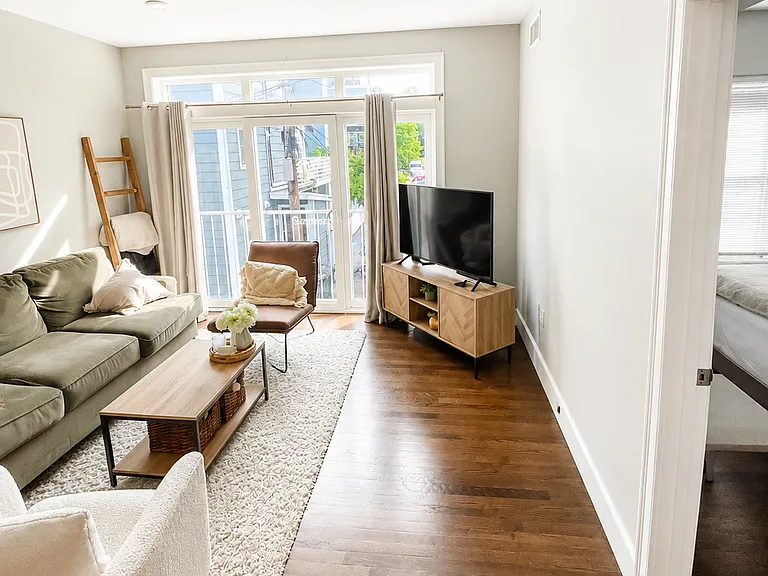 154 Gold St #1 — Photo 13