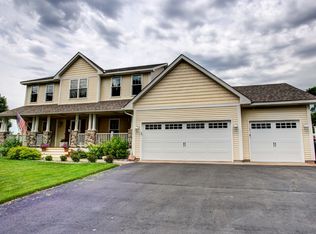 3741 Primrose Ct N, Brooklyn Park, MN 55443