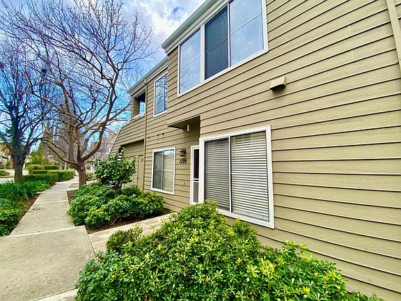2nd image of 1729 Parkview Green Cir