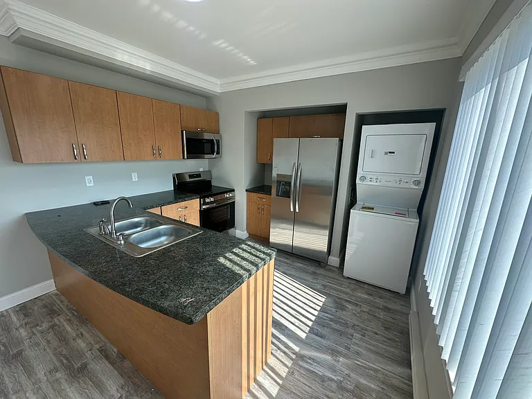 17161 Telegraph Rd — Photo 2