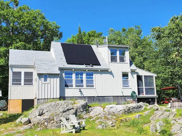 103 Valley Road, Sumner, ME 04292