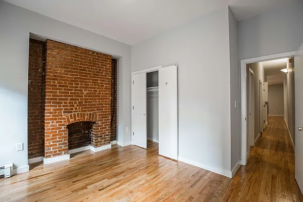 Rented by Nooklyn NYC LLC | media 13