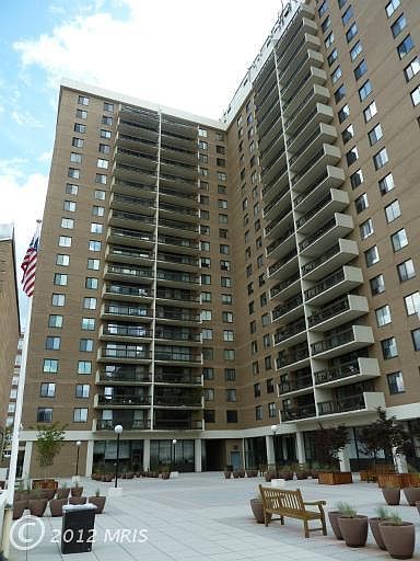 1st image of 3800 Fairfax Dr APT 1812