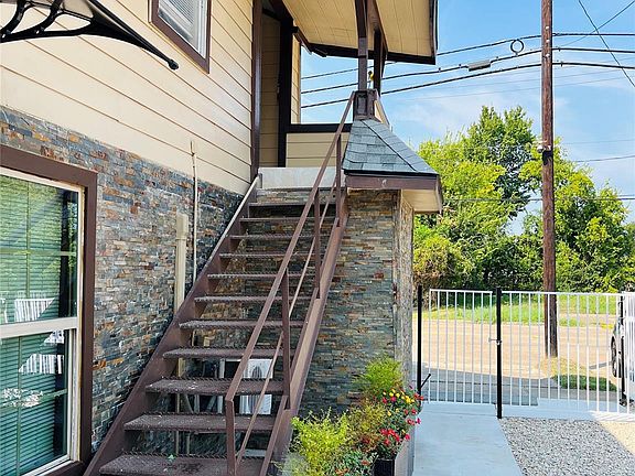 3rd image of 1512 Gregg St #4