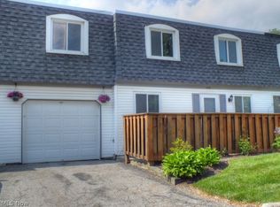 3761 Commodore Cv W, Aurora, OH 44202