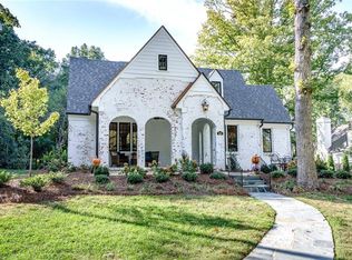 600 Roslyn Rd, Winston Salem, NC 27104