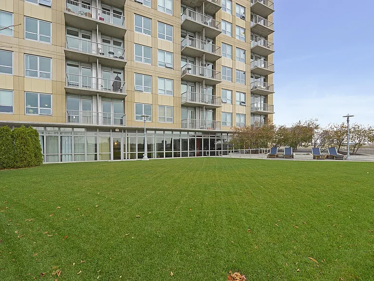 929 Portland Ave #809 — Photo 25