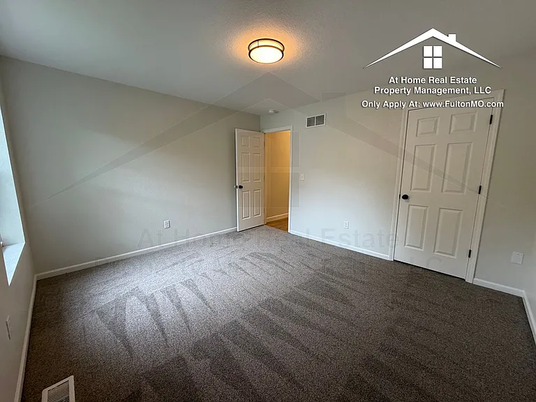 1011 Greystone Ct — Photo 34
