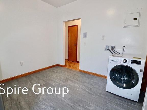 4th image of 100 W 74th St APT 3