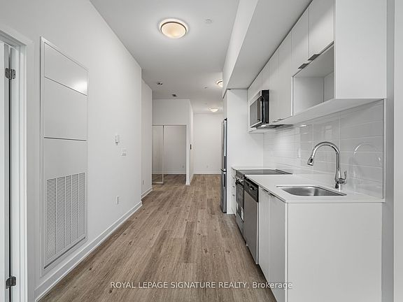 3rd image of 4569 Kingston Rd #101