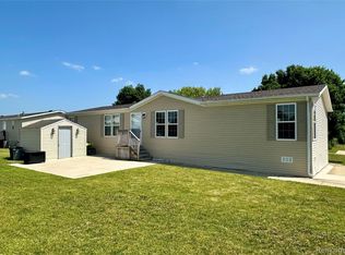 11211 Nearbrook Ct, South Lyon, MI 48178