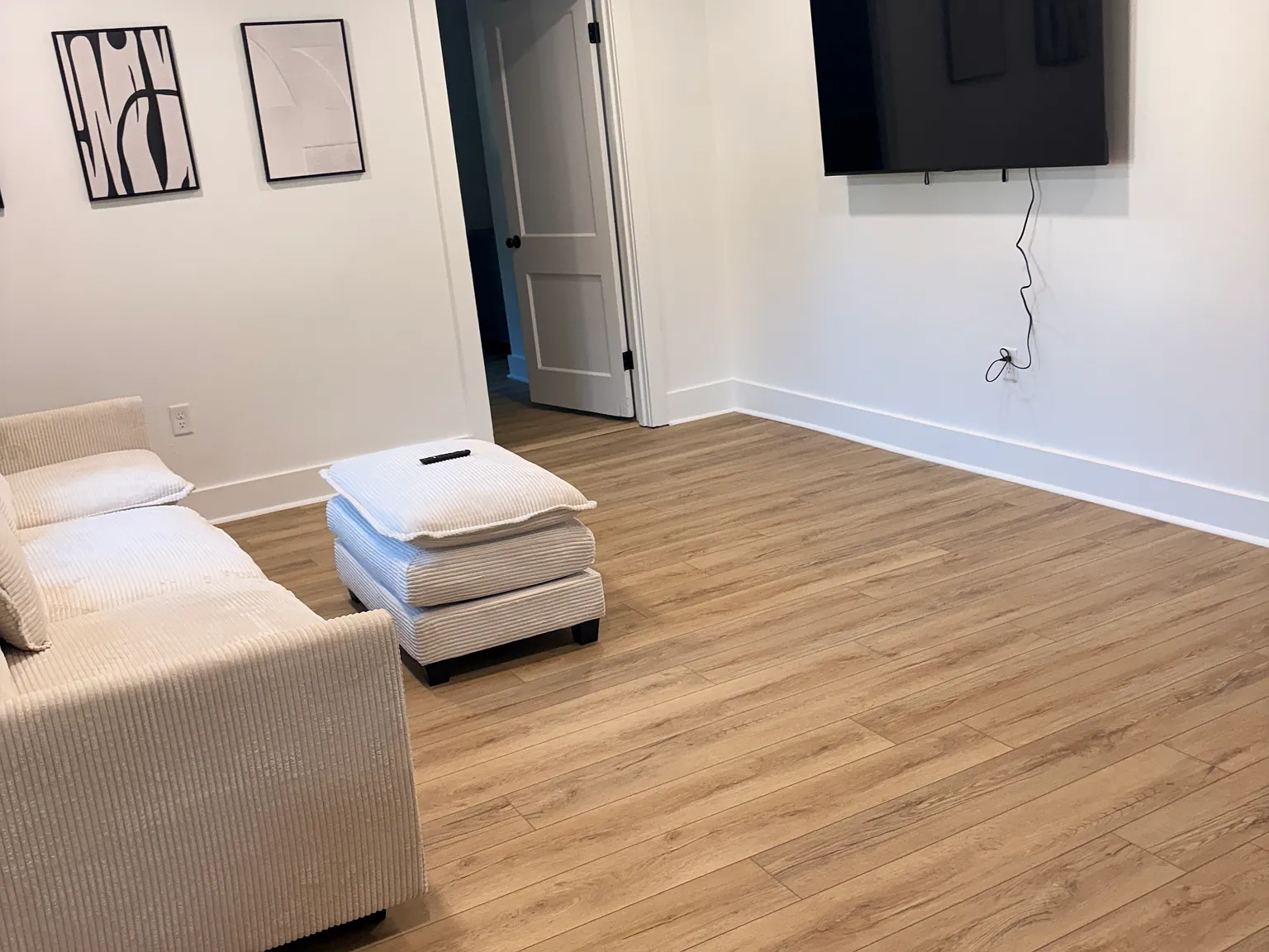 3 bed, 1285 sqft, $2,500 — Photo 3