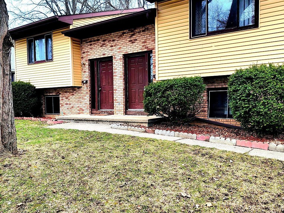 1st image of 322 W Cherry St