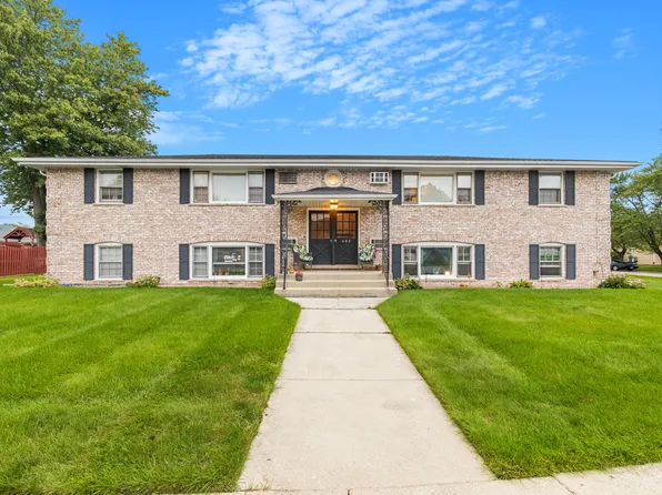 302 Muehl Dr, Lockport, IL